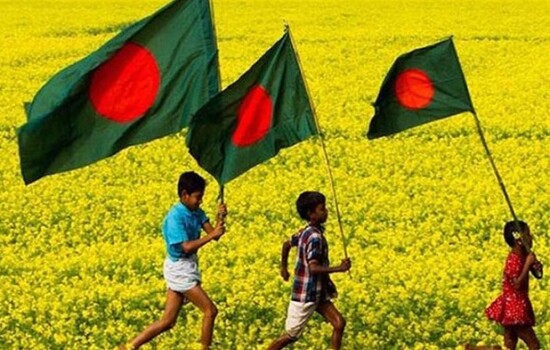 মহান বিজয়ের মাস শুরু : বাঙালির অস্তিত্ব, আত্মত্যাগ ও গৌরবের আলোয় ডিসেম্বর