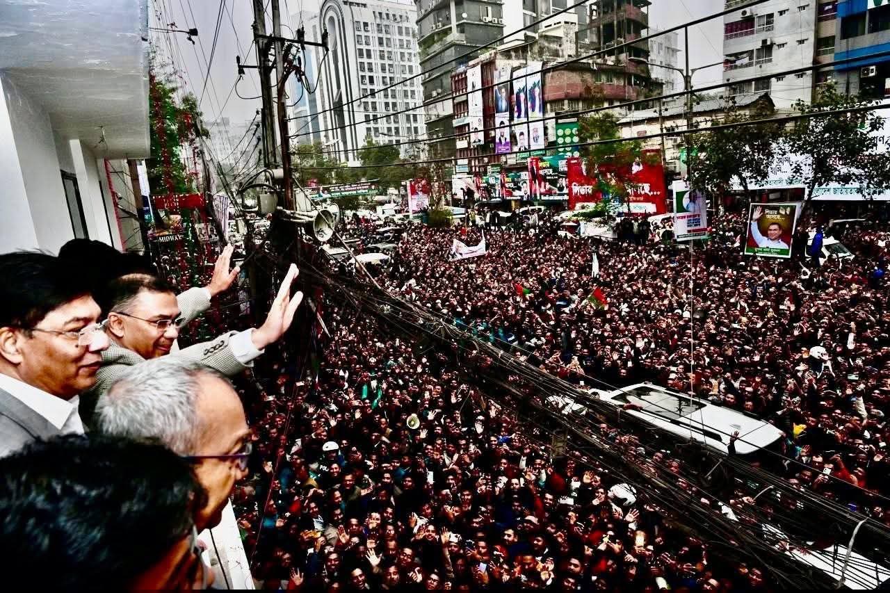 দীর্ঘ ১৭ বছর পর নয়াপল্টনে বিএনপি’র কেন্দ্রীয় কার্যালয়ে তারেক রহমান