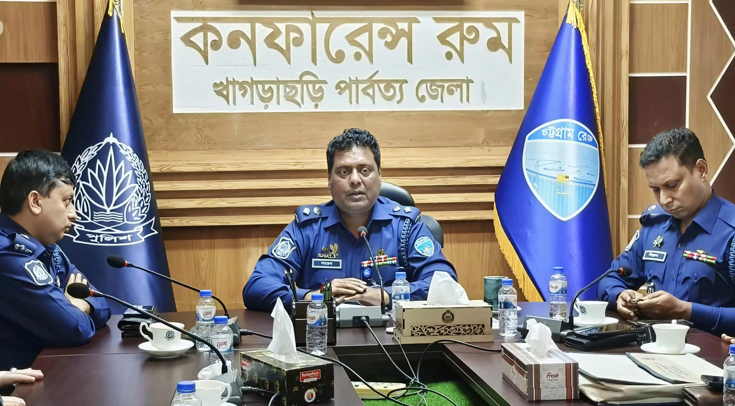 খাগড়াছড়িতে সম্প্রীতি ও আইনশৃঙ্খলা জোরদারে কঠোর অবস্থান— পুলিশ সুপার মির্জা সায়েম মাহমুদ