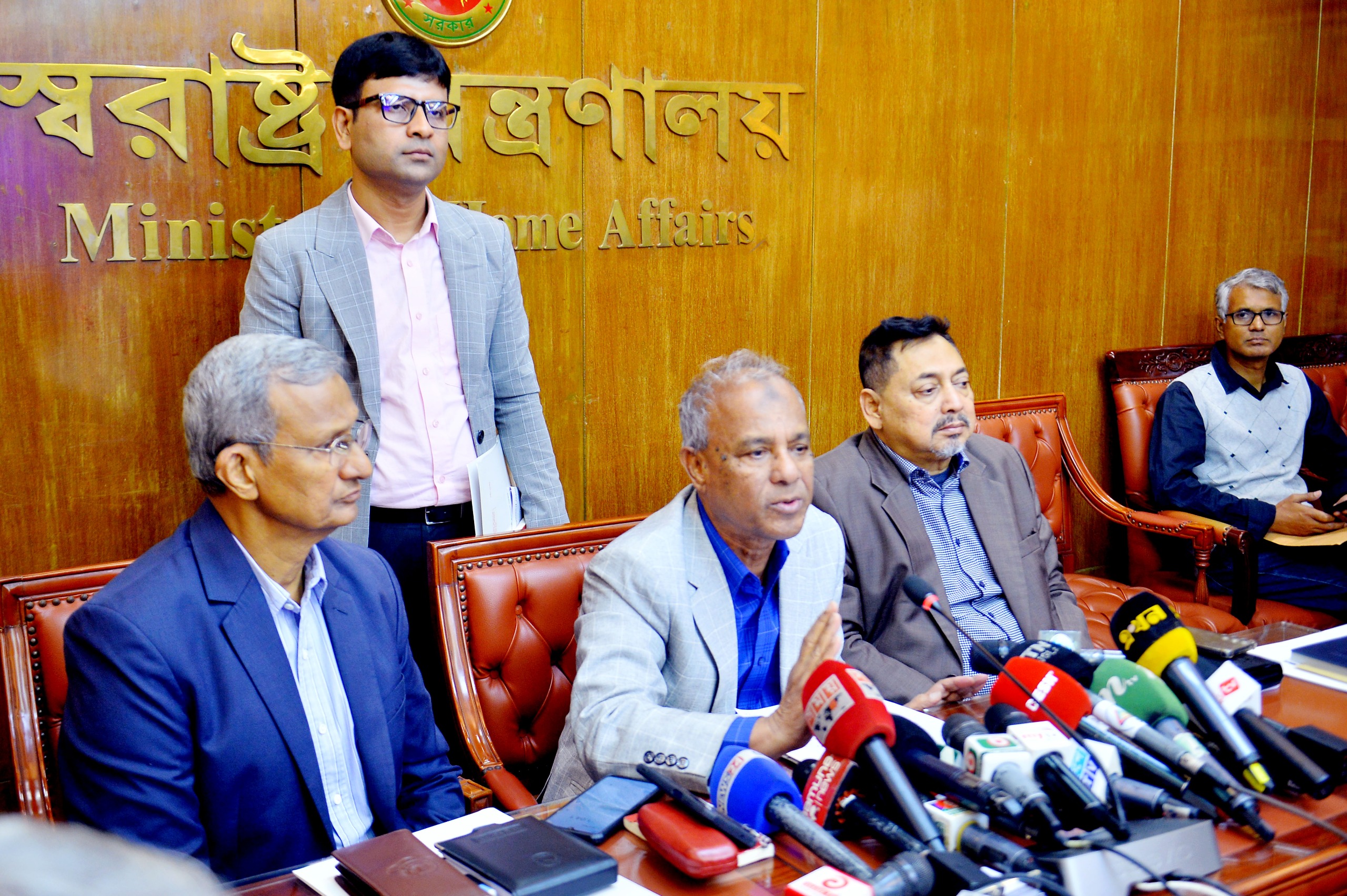 আগামী জাতীয় নির্বাচনের জন্য সব ধরনের প্রস্তুতি নেয়া হয়েছে- স্বরাষ্ট্র উপদেষ্টা