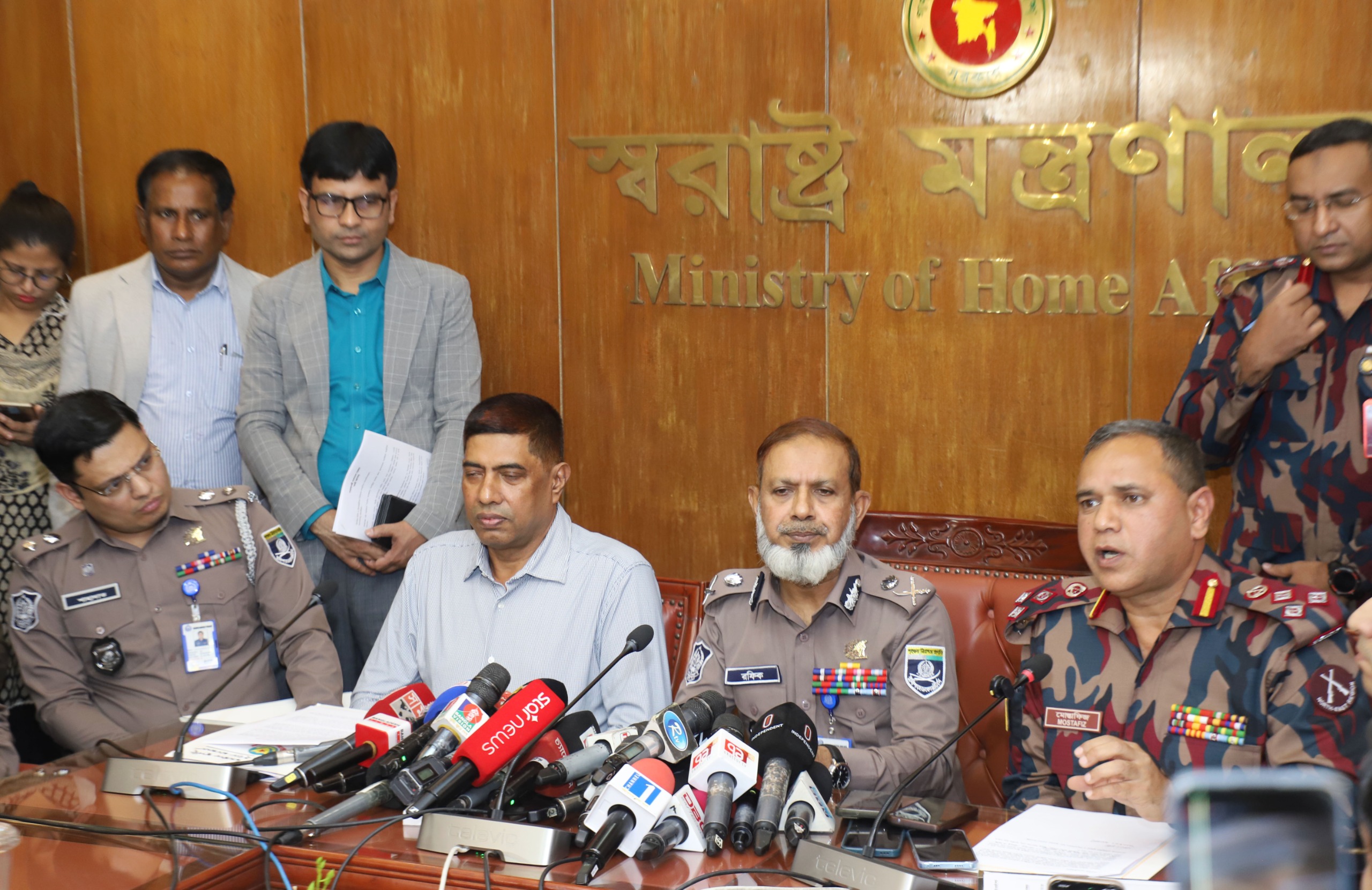 শরিফ ওসমান হাদির হত্যাকারী ফয়সালের অবস্থান নিয়ে সুনির্দিষ্ট তথ্য নেই: অতিরিক্ত আইজিপি