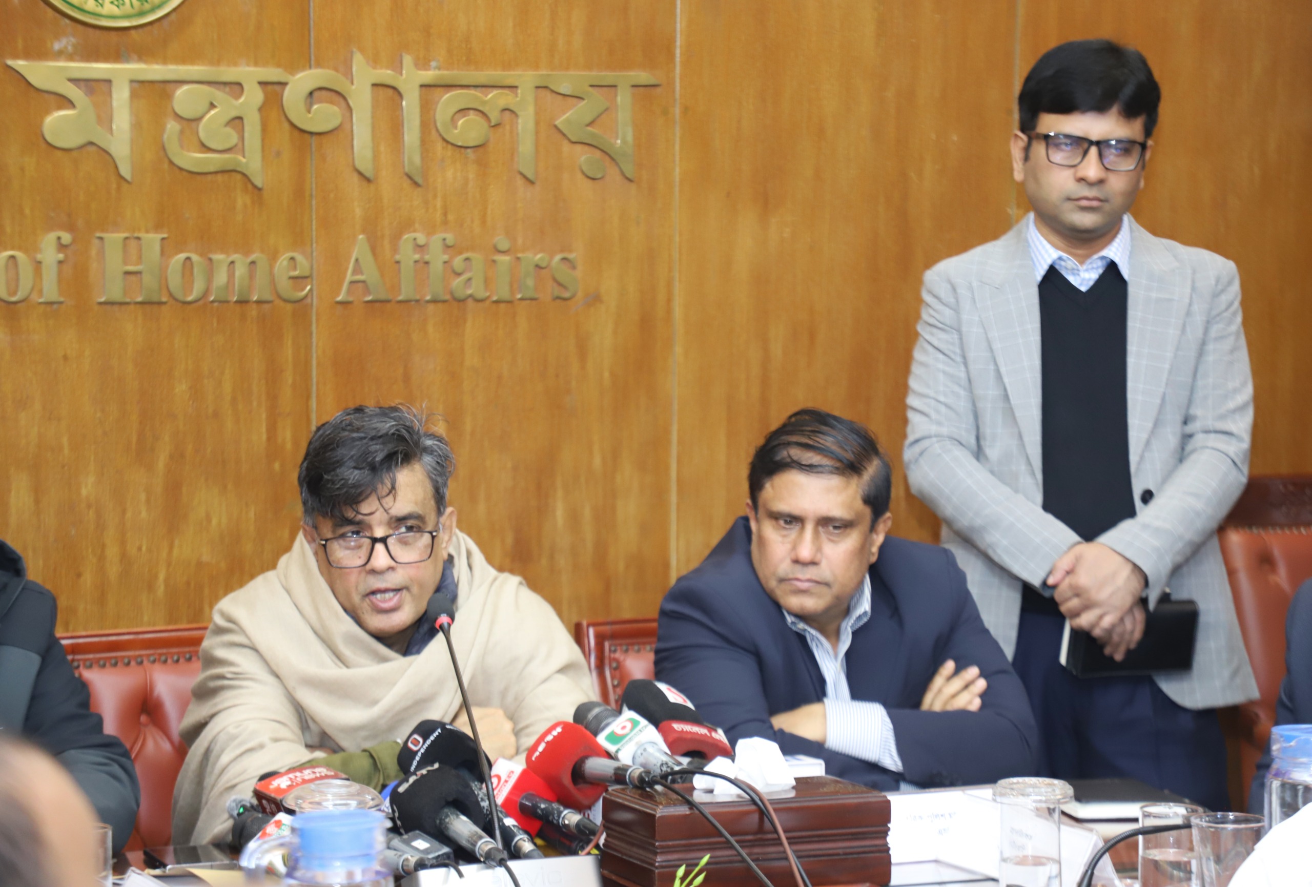 রাষ্ট্রীয় মর্যাদায় খালেদা জিয়ার জানাজা ও দাফন: নিরাপত্তা ও শৃঙ্খলা নিশ্চিত করতে উচ্চপর্যায়ের সভা