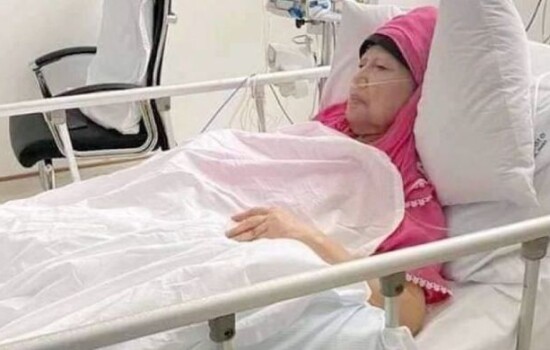 খালেদা জিয়ার এন্ডোস্কোপি সফল, অভ্যন্তরীণ রক্তক্ষরণ বন্ধ — করা হয়েছে ছোট অস্ত্রোপচারও