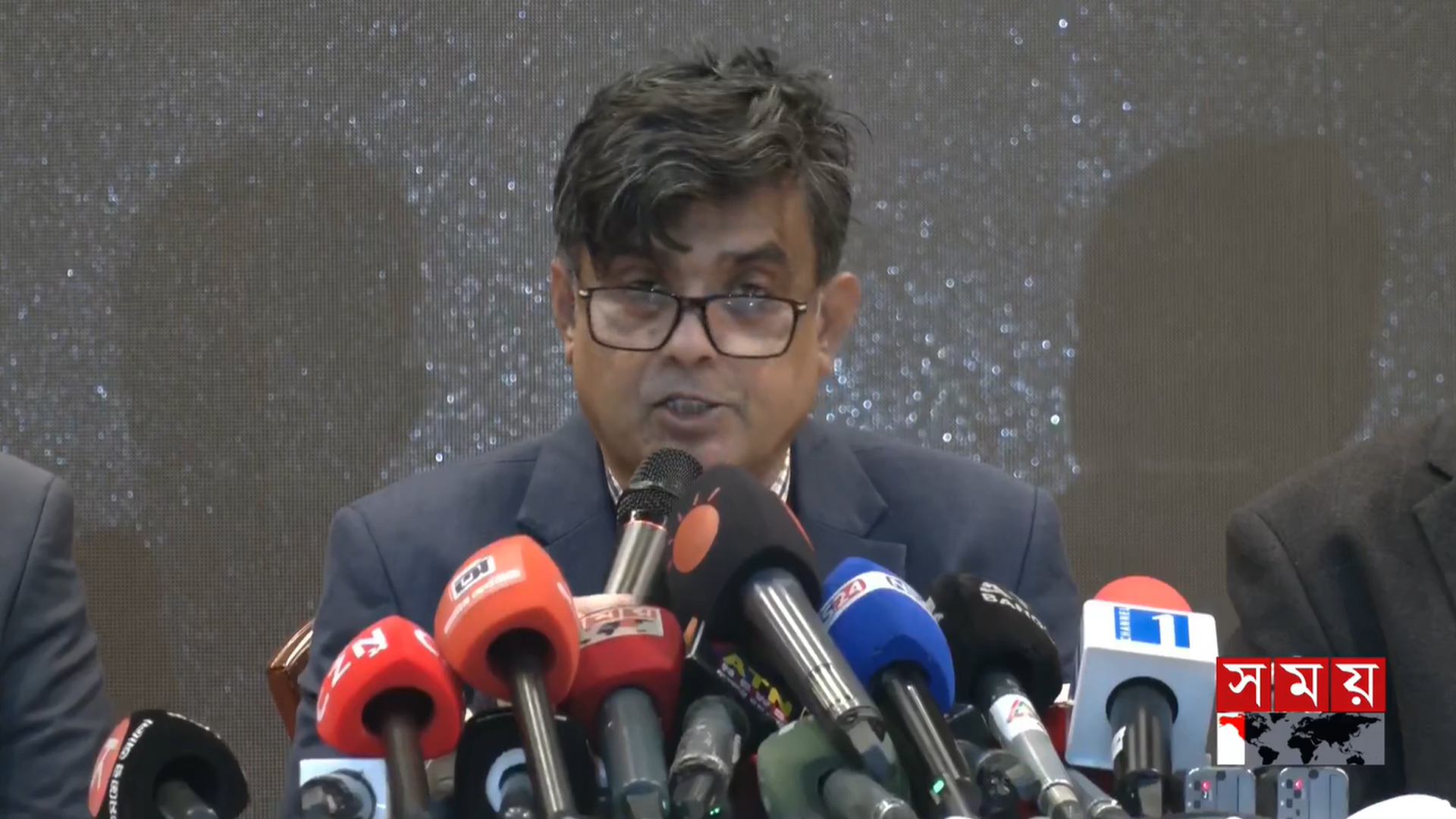 নির্বাচনমুখী বাংলাদেশ: লেভেল প্লেয়িং ফিল্ড, পর্যবেক্ষক প্রত্যাশা ও সোশ্যাল মিডিয়ার চ্যালেঞ্জ