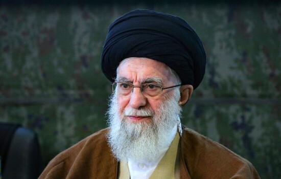 খামেনির দেশত্যাগের গুঞ্জন, যা বলছে ইরানি দূতাবাস