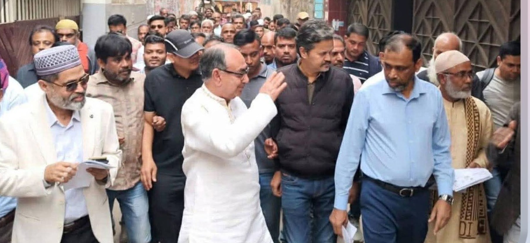 ঢাকা-৮ আসনে মির্জা আব্বাস: শিষ্টাচারের সীমা ছাড়ানো বক্তব্যে জবাব নয়, সুষ্ঠু নির্বাচনে জয়ের প্রত্যয়