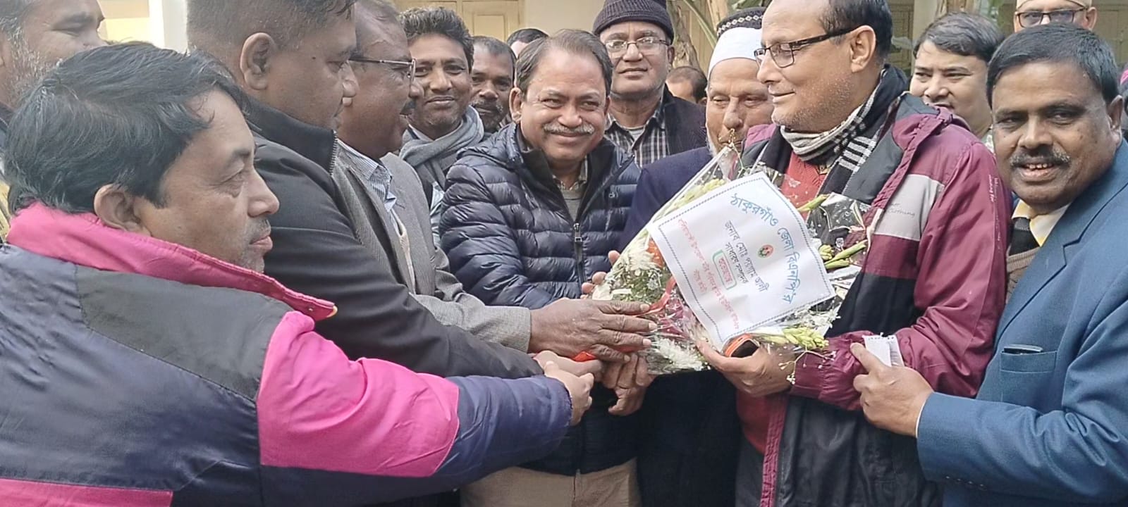 ঠাকুরগাঁওয়ে বিএনপিতে যোগদান করলেন দেড় শতাধিক পরিবহন শ্রমিক