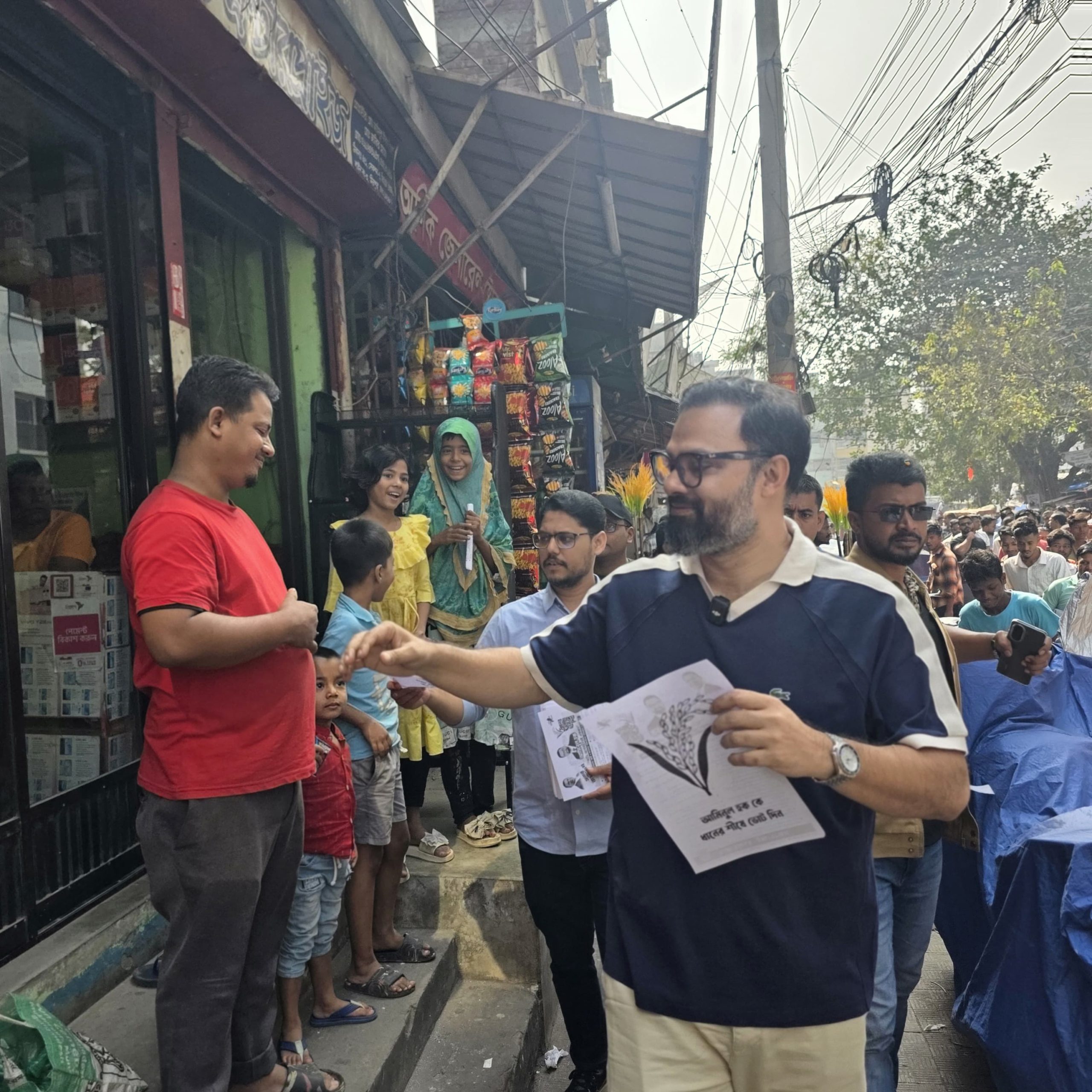 মৃতদেহ দেখে প্রচারণা থামালেন আমিনুল হক: অনন্য মানবিক দৃষ্টান্ত।