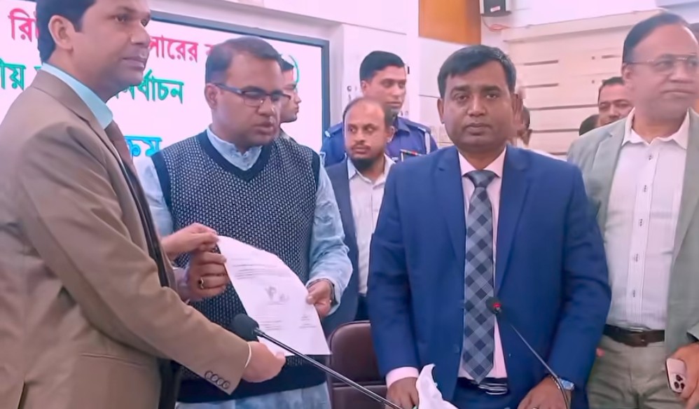 ধানের শীষে কুমিল্লা–০১: ড. খন্দকার মোশাররফ হোসেনের প্রার্থীতা আনুষ্ঠানিক