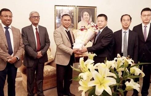 তারেক রহমানের সঙ্গে চীনা রাষ্ট্রদূত ইয়াও ওয়েনের সৌজন্য সাক্ষাৎ