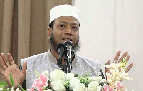 রমজানেই নয়, সারা বছর ইবাদতের পরিবেশ চান : আমির হামজা 