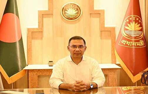 তেজগাঁওয়ে প্রথম কার্যদিবস: প্রধানমন্ত্রীর কার্যালয়ে তারেক রহমান, স্বর্ণচাঁপা রোপণ ও দোয়া