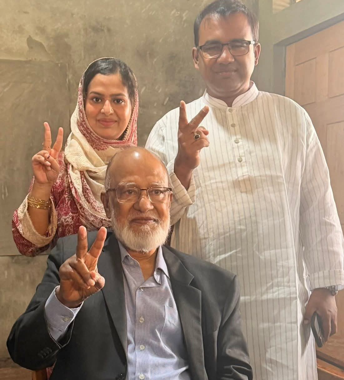 কুমিল্লা-১-এ ধানের শীষের জয়ধ্বনি: ৪৯ হাজারের ব্যবধানে ড. খন্দকার মোশাররফ বিজয়ী