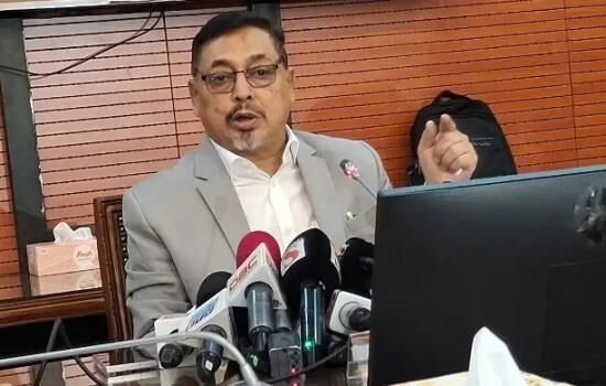 কৃষকের পাশে সরকার: ১০ হাজার টাকা পর্যন্ত কৃষি ঋণ সুদসহ মওকুফ, উপকৃত হবেন ১২ লাখ চাষি