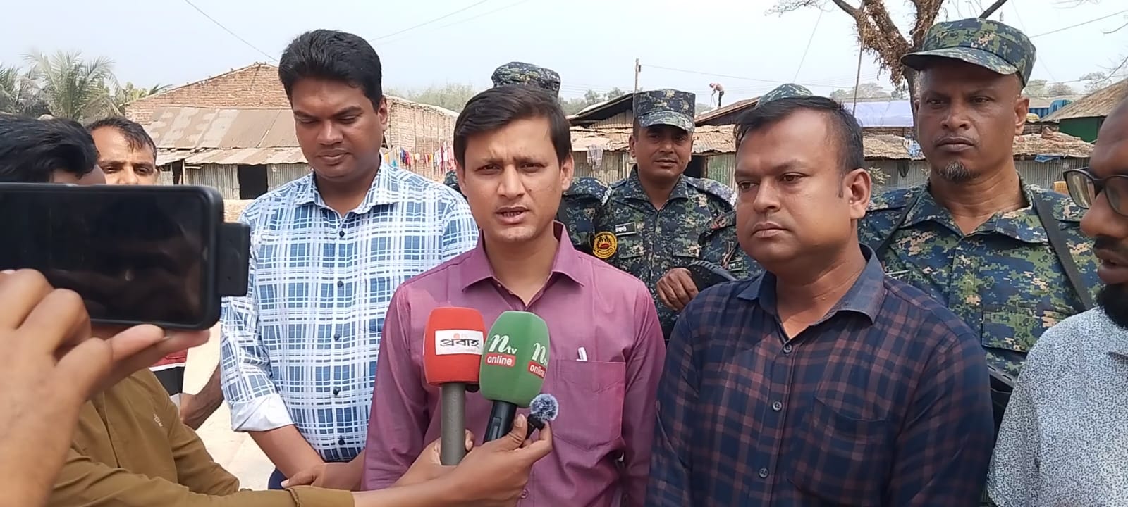 ফুলতলায় বাজার দর মনিটরিং ও খাদ্য নিরাপত্তা নিশ্চিত করতে বিশেষ অভিযান পরিচালিত।