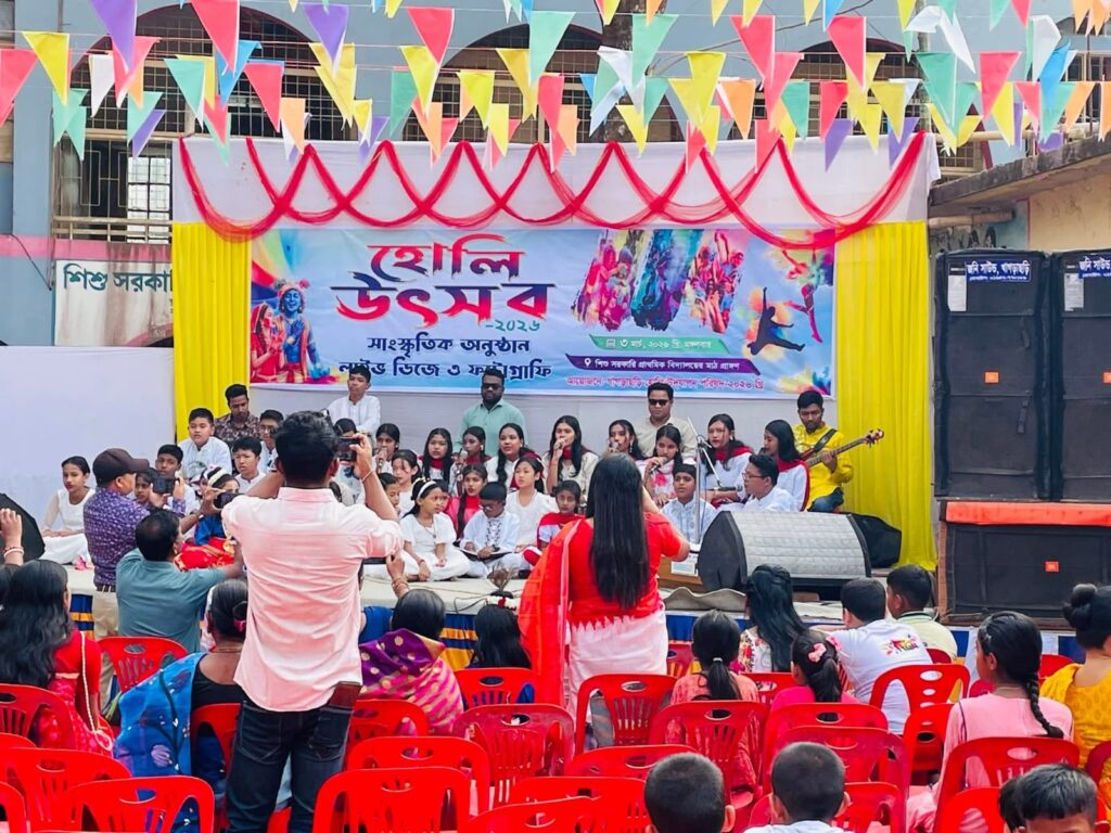 ফাল্গুনী পূর্ণিমায় হলি-রঙে রঙিন খাগড়াছড়ি