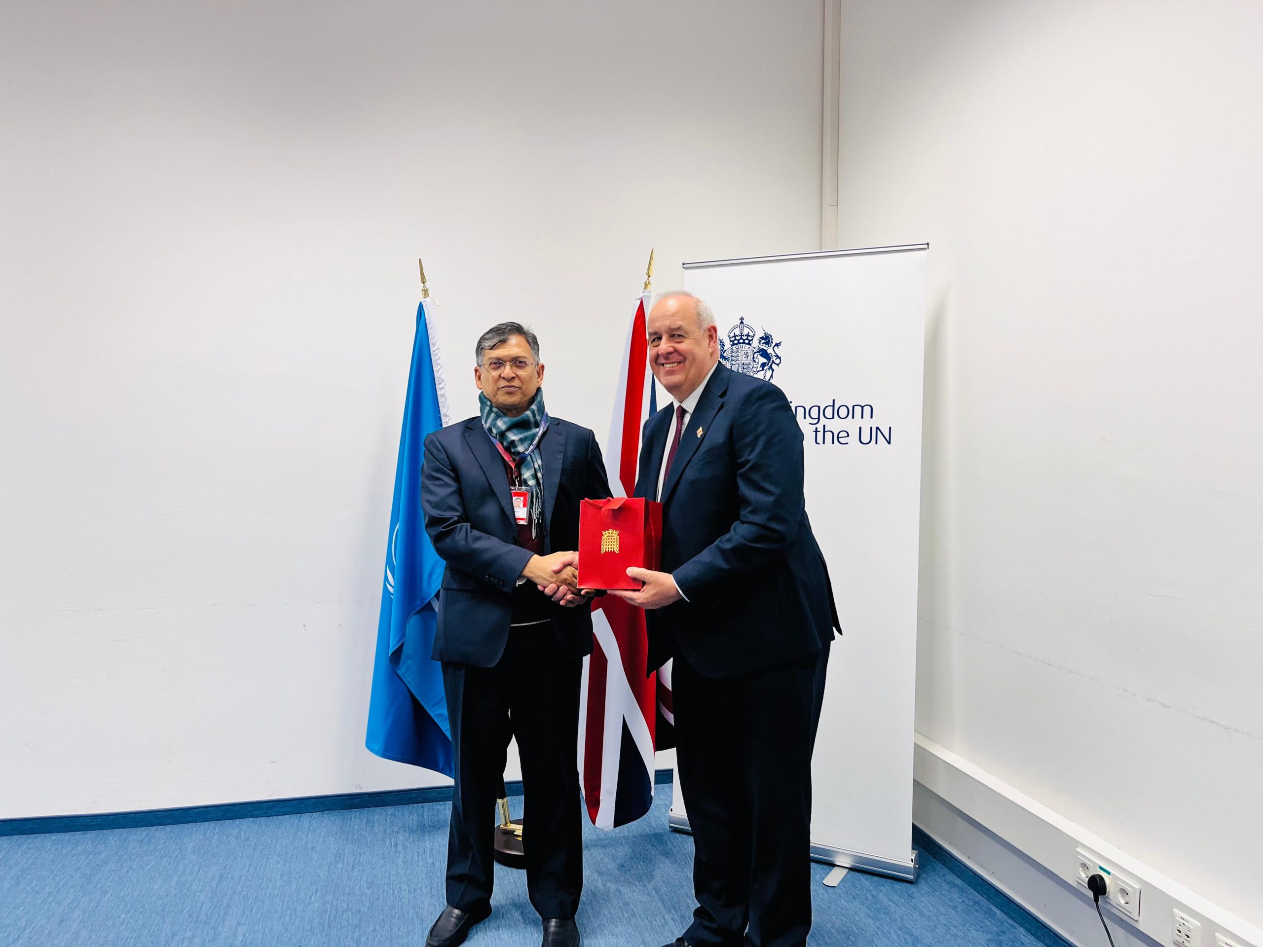 ভিয়েনায় স্বরাষ্ট্রমন্ত্রী ও ব্রিটিশ স্বরাষ্ট্র প্রতিমন্ত্রীর দ্বিপাক্ষিক বৈঠক: পুলিশ সংস্কার ও রোহিঙ্গা ইস্যুতে যুক্তরাজ্যের সহযোগিতা কামনা