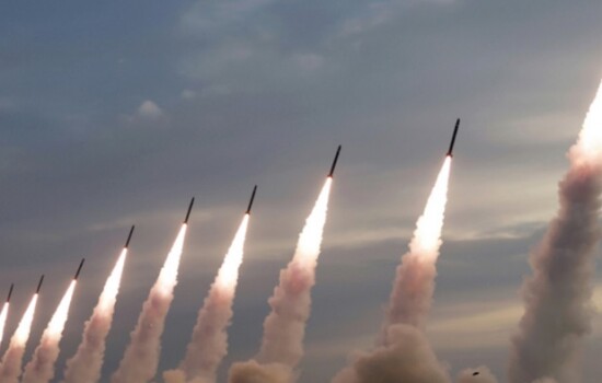 লেবাননে ইরানি দূতাবাসে হামলা হলে বিশ্বজুড়ে ইসরায়েলি দূতাবাসে পাল্টা আঘাতের হুঁশিয়ারি তেহরানের