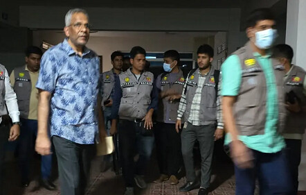 সাবেক সেনা কর্মকর্তা শেখ মামুন খালেদ গ্রেপ্তার, জিজ্ঞাসাবাদে ডিবি