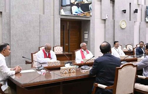 ইস্টার সানডে উপলক্ষে প্রধানমন্ত্রীর সঙ্গে প্রোটেস্ট্যান্ট চার্চ নেতাদের শুভেচ্ছা বিনিময়