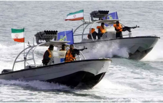 হরমুজ প্রণালীতে ইসরায়েল সংশ্লিষ্ট তিন জাহাজে হামলা, দুটি জব্দ করেছে ইরান