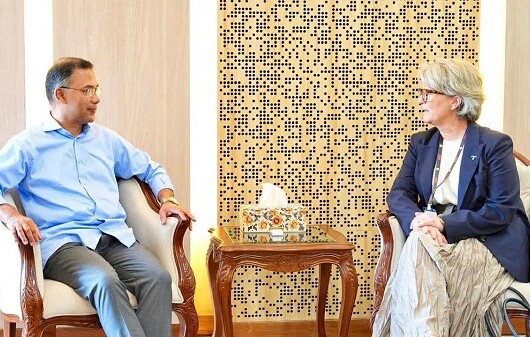 টেলিনর সিইওর সঙ্গে প্রধানমন্ত্রীর বৈঠক: ৫জি সম্প্রসারণ ও নতুন বিনিয়োগে আগ্রহ