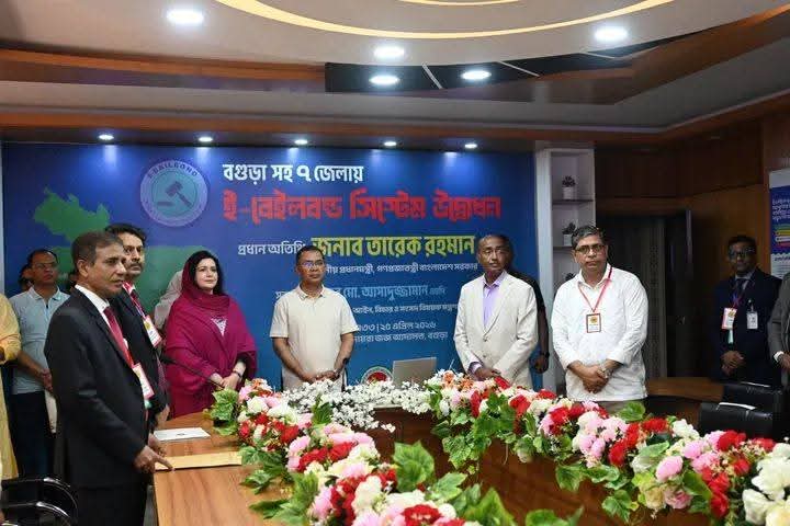 বগুড়ায় প্রধানমন্ত্রীর বার্তা: আদালত হয়রানির স্থান নয়, ন্যায়বিচারের নিরাপদ আশ্রয়