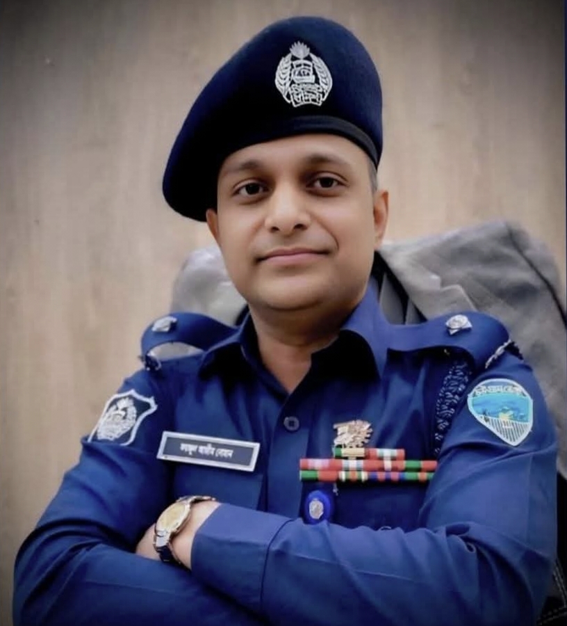 দাগনভূঞা থানার ওসি নোমানকে ঘিরে অপপ্রচার, বাস্তবে আইন-শৃঙ্খলায় ইতিবাচক পরিবর্তন