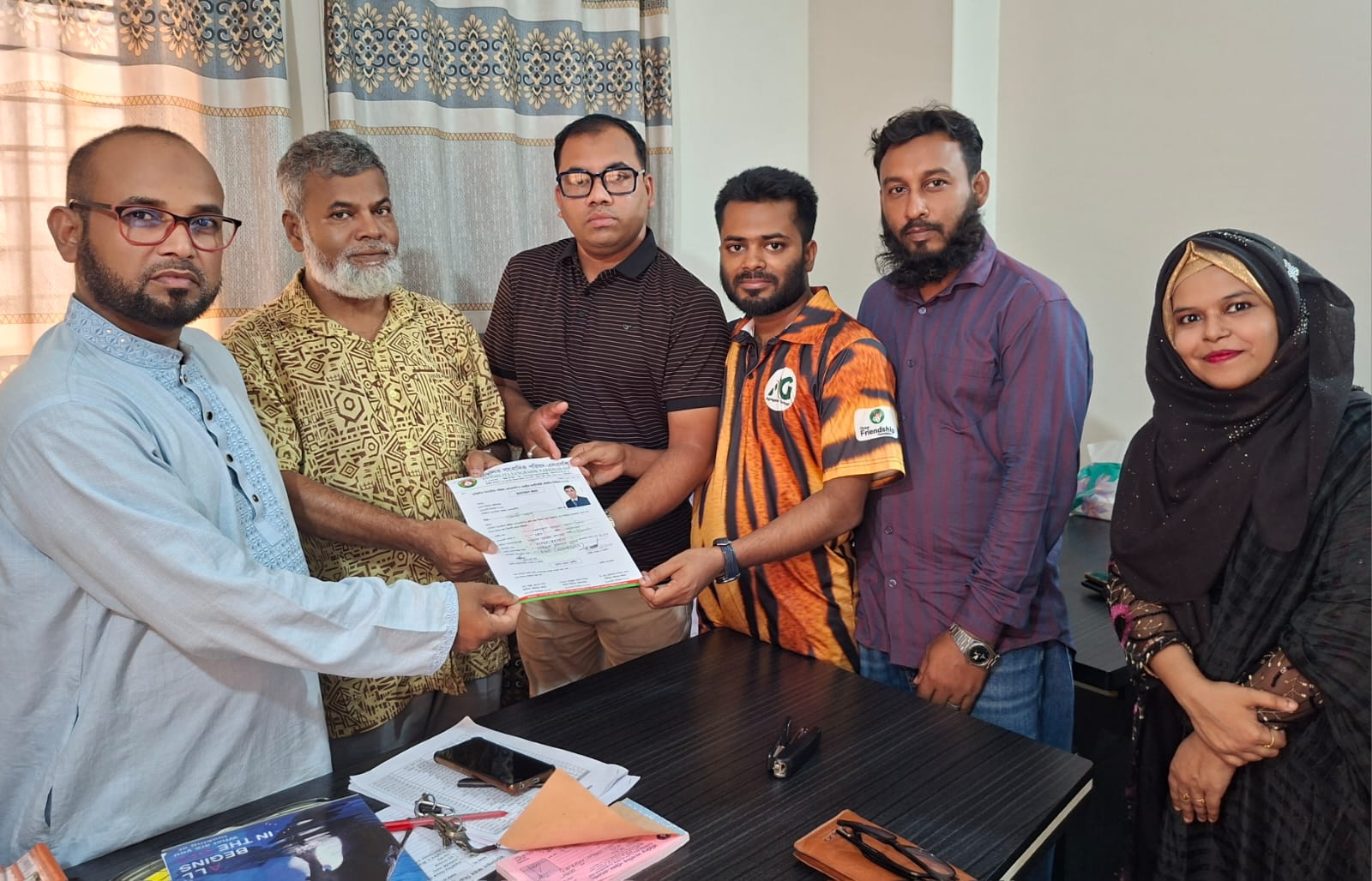 প্রধানমন্ত্রীর কার্যালয়ে তরুণ উদ্ভাবকের গো-কার্ট, চালিয়ে দেখলেন তারেক রহমান