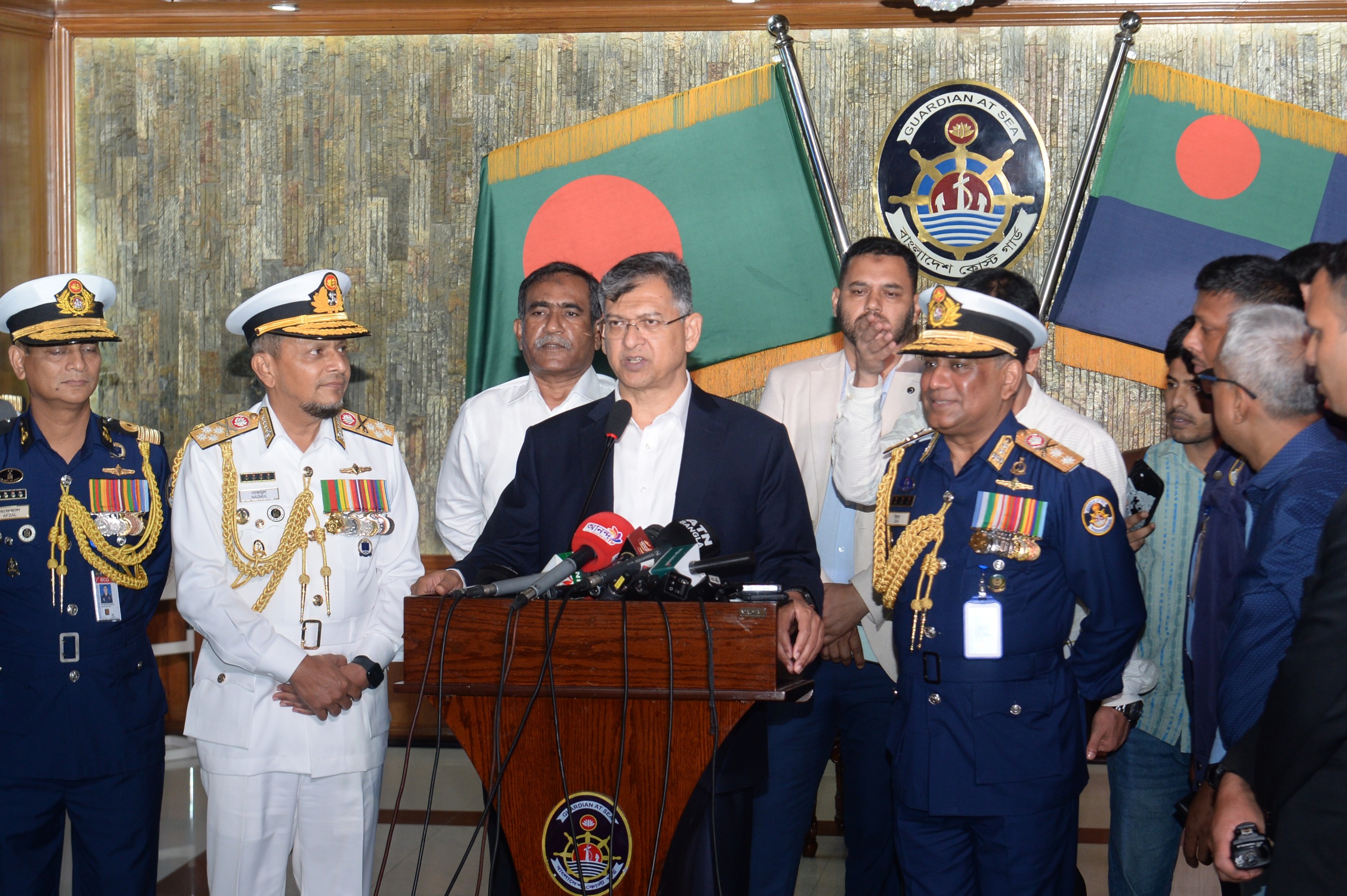 কোস্টগার্ডের জনবল দ্বিগুণ করার নীতিগত সিদ্ধান্ত নেওয়া হয়েছে- স্বরাষ্ট্রমন্ত্রী