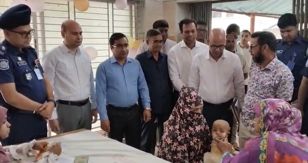 চাঁপাইনবাবগঞ্জে হাম-রুবেলা টিকাদান কর্মসূচির উদ্বোধন