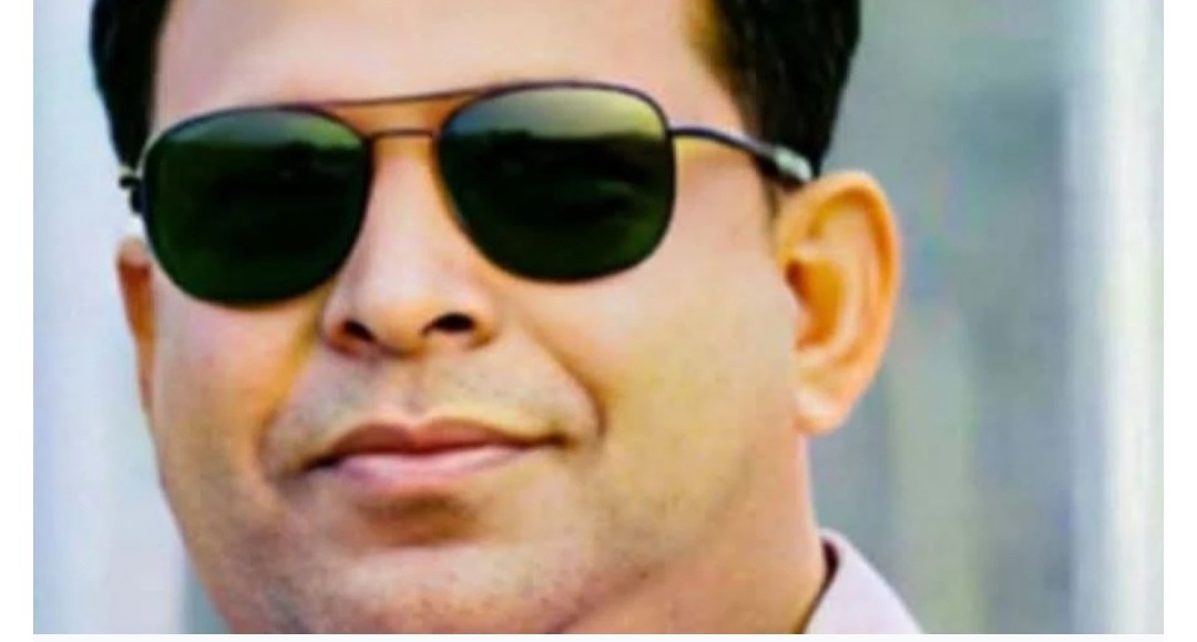 দাউদকান্দিতে প্রশাসনের ‘রহস্যজনক তৎপরতা’: পলাতক আ.লীগ নেতাকে পুনর্বহালের চেষ্টায় তীব্র ক্ষোভ