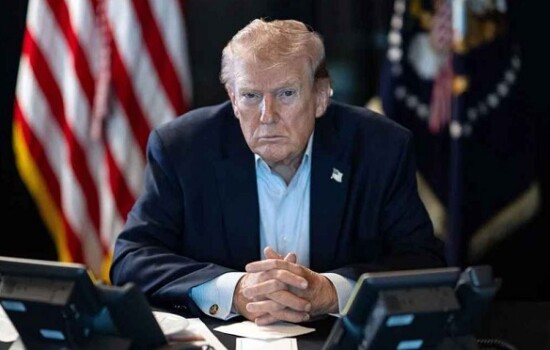 ট্রাম্পের হুমকি—“মঙ্গলবার ইরান গুঁড়িয়ে দেওয়া হবে”, উদ্ধার অভিযান নিয়ে যুক্তরাষ্ট্র-ইরান পাল্টাপাল্টি দাবি