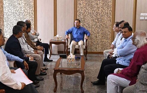 টানা ১৬ ঘণ্টা অফিস করে নজির গড়লেন প্রধানমন্ত্রী তারেক রহমান