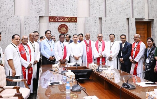 সব ধর্মের মানুষকে সমান দৃষ্টিতে দেখে সরকার, ঐক্যবদ্ধ হয়ে ‘বেটার বাংলাদেশ’ গড়ার আহ্বান প্রধানমন্ত্রীর