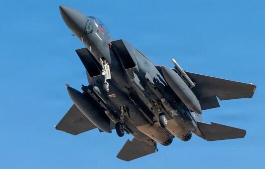 ইরানে ভূপাতিত F-15 Eagle–এর দ্বিতীয় ক্রু শনাক্ত, উদ্ধার হলেও এখনো সরানো যায়নি