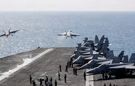 হরমুজে মার্কিন অবরোধ শুরু: যুদ্ধের শঙ্কায় মধ্যপ্রাচ্য, জ্বালানি বাজারে তীব্র অনিশ্চয়তা