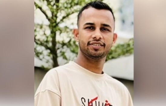ছিনতাইয়ের টাকার চাপ, শেষবার স্ত্রীকে বার্তা দিয়ে আত্মহত্যা বিকাশকর্মীর