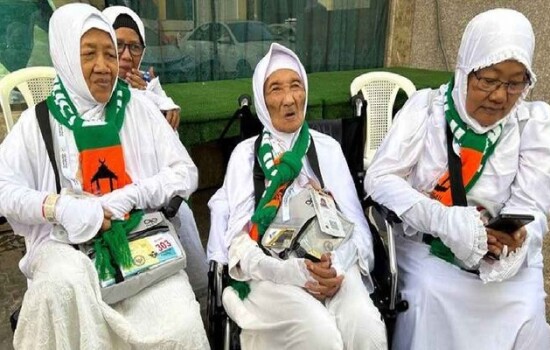 ১০৪ বছর বয়সে হজে মারসিয়াহ, পোরিজ বিক্রি করে সঞ্চয়ে পূরণ করলেন আজীবনের স্বপ্ন