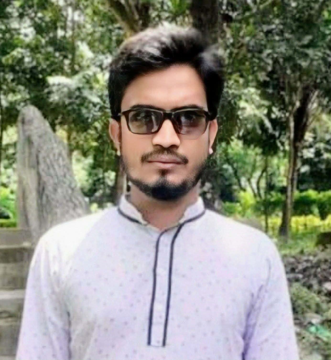 দিনাজপুর বীরগঞ্জে ধর্ষণ মামলায় কথিত কাজী লম্পট রয়েল গ্রেপ্তার.