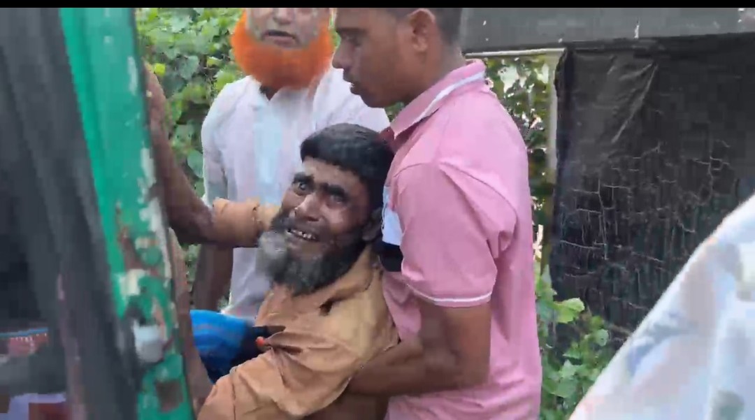 সুনামগঞ্জে মানব পাচারকারীর কবল থেকে বিক্রি করে দেয়া মেয়েকে উদ্ধার করলেন পিতা: ফিল্মি স্টাইলে আদম ব্যবসায়ী আটক।