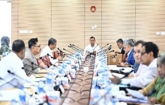 একনেকে ৩,৮৯১ কোটি টাকার ১০ প্রকল্প অনুমোদন, স্থগিত চীনা ইকোনমিক জোন ও খুলনা শিপইয়ার্ড সড়ক প্রকল্প