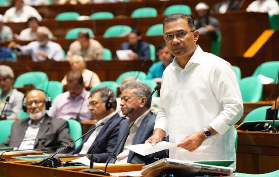 দুর্নীতির বিরুদ্ধে জিরো টলারেন্স: মাঠ প্রশাসনকে কঠোর নির্দেশ প্রধানমন্ত্রীর
